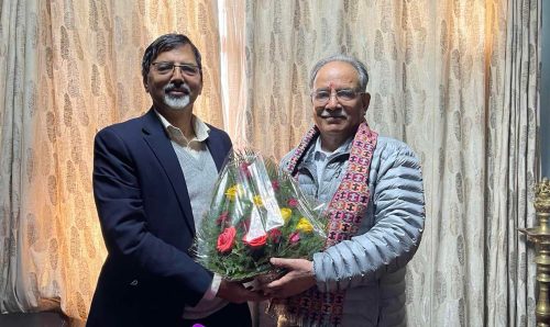 परनिर्भर अर्थतन्त्रको चाबी लिएर दातालाई गाली