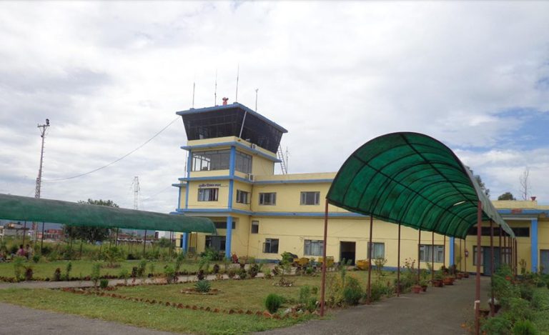 काठमाडौंबाट धनगढी उडेको श्री र बुद्ध एयरको विमान सुर्खेतमा अवतरण