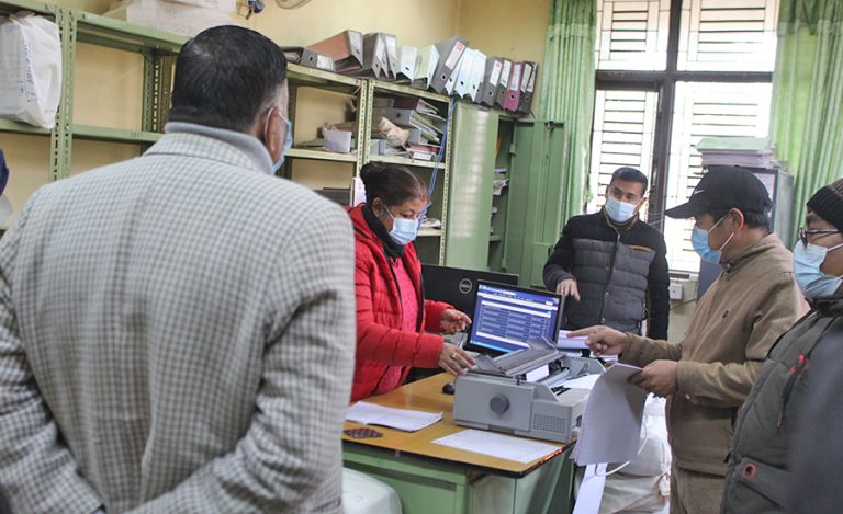 नतिजा प्रकाशनमा ढिलो नगर्न त्रिविलाई शिक्षामन्त्रीको निर्देशन
