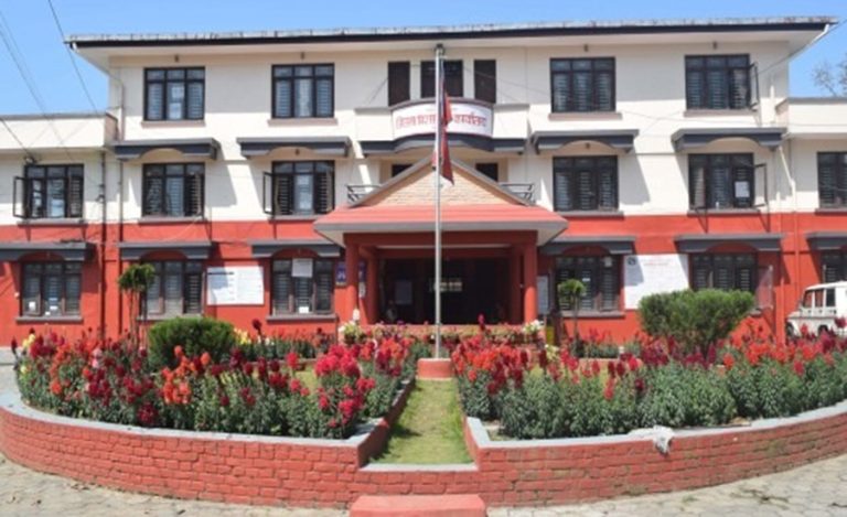 खाजामा कास्की जिल्ला प्रशासन आफैं ठगिएपछि…