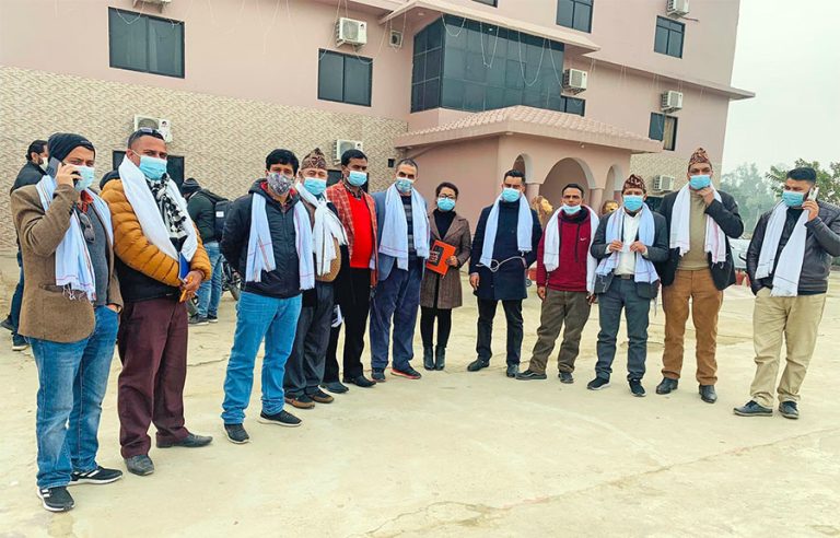 पत्रकार महासंघको अध्यक्षप्रति प्रश्न उठाउँदै केन्द्रीय सदस्यले गरे बैठक बहिस्कार