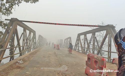 मिरगञ्ज पुल भाँसिदा दैनिक १३ करोड राजस्व प्रभावित