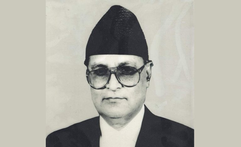 पूर्वप्रधानन्यायाधीश मोहनप्रसाद शर्माको निधन