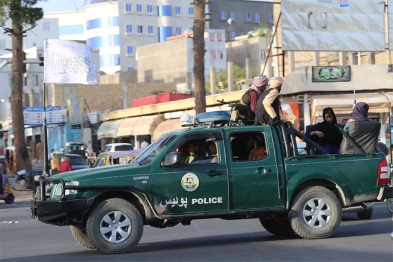 अफगानिस्तानको हेरातमा मिनी बसमा बम विस्फाेट, ७ जनाको मृत्यु