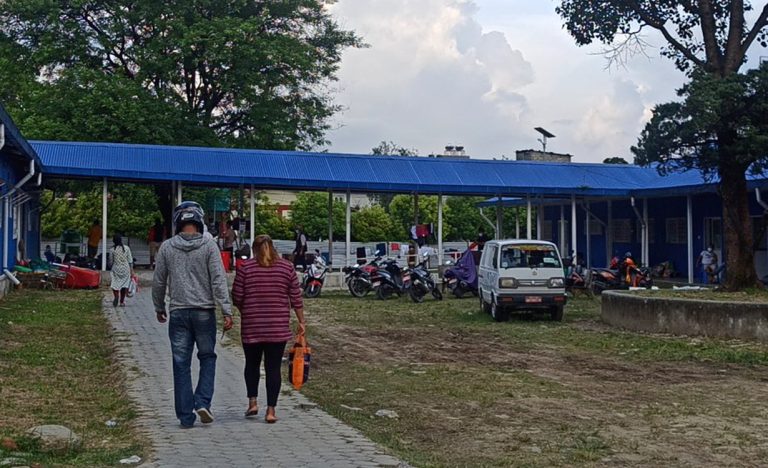संक्रमित संख्या एकहप्तामै  दोब्बर, अस्पतालमा बढ्यो चाप