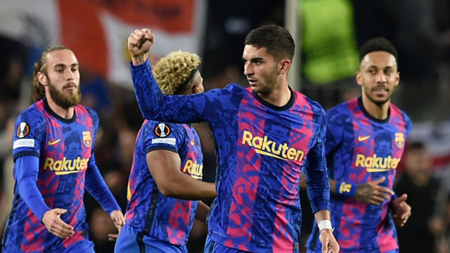 बार्सिलोना र नापोलीको खेल बराबर