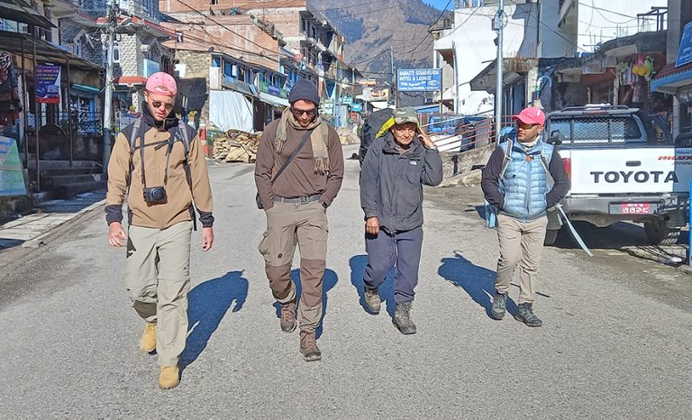 लाङटाङ र गोसाइँकुण्ड पदमार्गमा आउन थाले पर्यटक