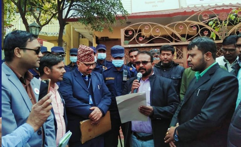 निर्वाचनअघि माग पूरा गर्न जनमत पार्टीको ज्ञापनपत्र
