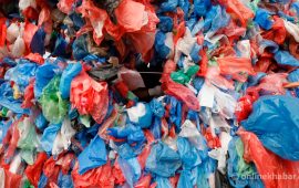 नीतिमा प्रतिबन्ध, बजारमा छ्यापछ्याप्ती : यसपालि होला प्लास्टिक झोला नियन्त्रण ?