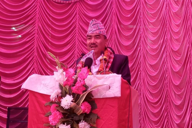 खानेपानीको चुहावट नियन्त्रण गर्न मन्त्री चौधरीको निर्देशन
