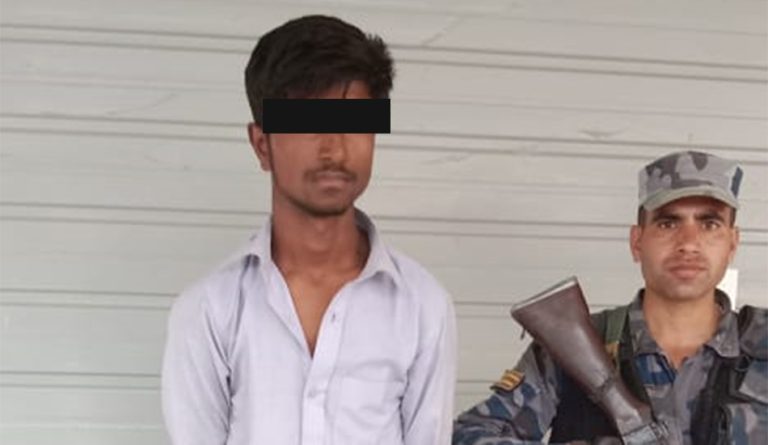 बाराबाट नक्कली नोटसहित एकजना पक्राउ