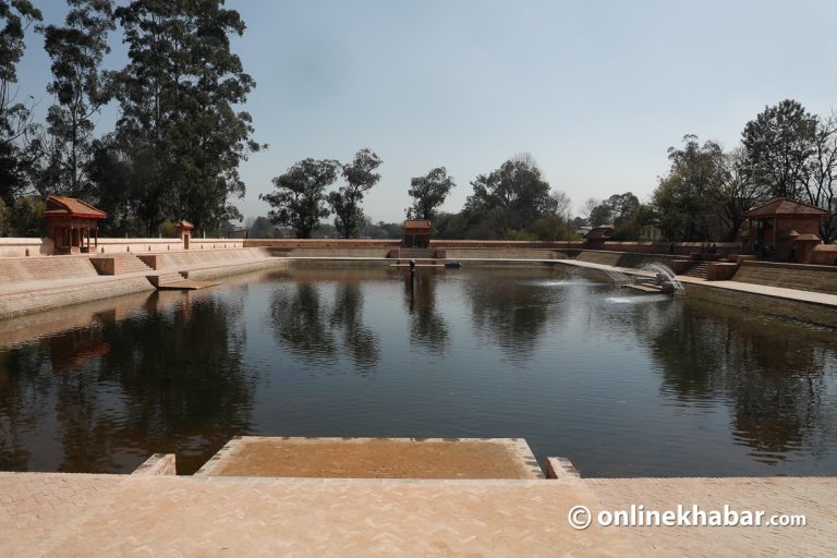 सेनाको काँडेतार पन्छाएर खुला भयो भक्तपुरको रानीपोखरी