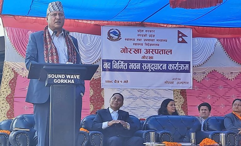 ओलीले राप्रपासँग गठबन्धन गर्दैछन् : मन्त्री खतिवडा