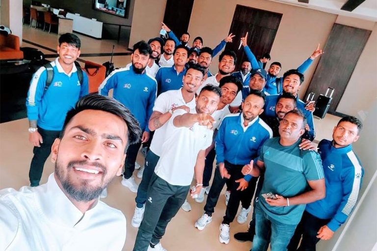 विश्वकप लिग टुका लागि नेपाली क्रिकेट टोली यूएई प्रस्थान
