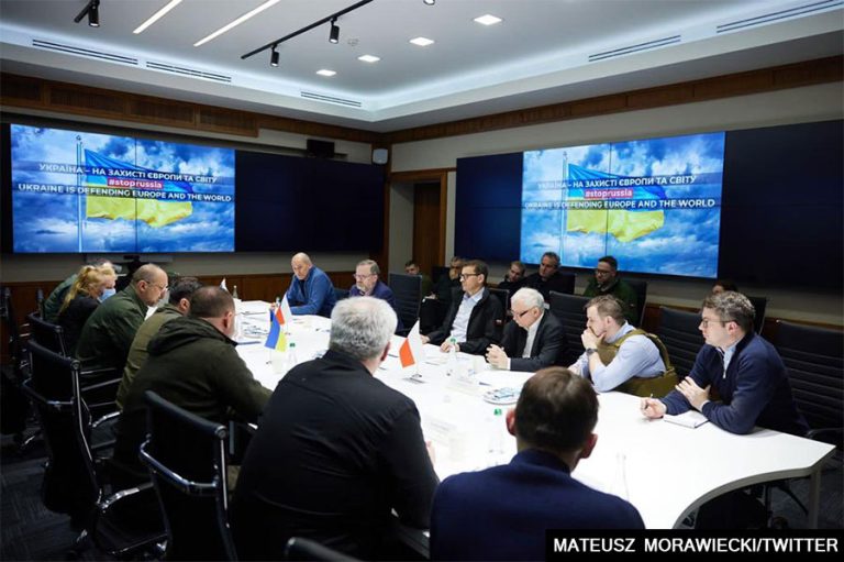 रुसले आक्रमण जारी राखेको बेला रेल चढेर युक्रेनको राजधानी पुगे ३ देशका प्रधानमन्त्री