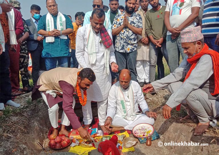 मानव सेवा आश्रम वीरगञ्ज शाखा भवनको शिलान्यास