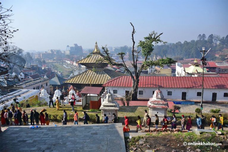 नयाँ वर्षमा पशुपतिनाथमा ३ लाख दर्शनार्थी, २८० भक्तजनले गरे विशेष पूजा