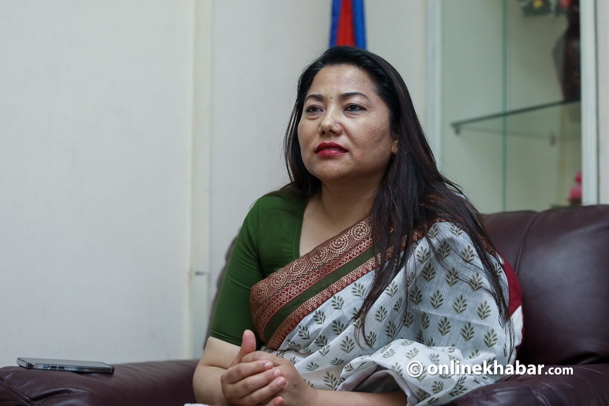 भोलि एमालेमा समाहित हुँदै रामकुमारी झांक्री