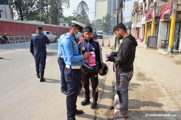 उपत्यकामा ४४५ सवारी साधन होल्ड, ६८ ठाउँमा चेकजाँच