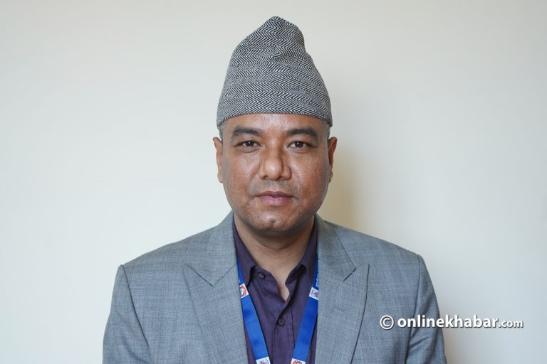 आमाबुवाको वियोगले ‘ज्येष्ठ नागरिक विशेषज्ञ’ बनेका डा. बोगटी