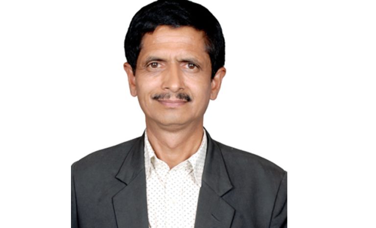 वकिललाई वकिल नै बनाऔं