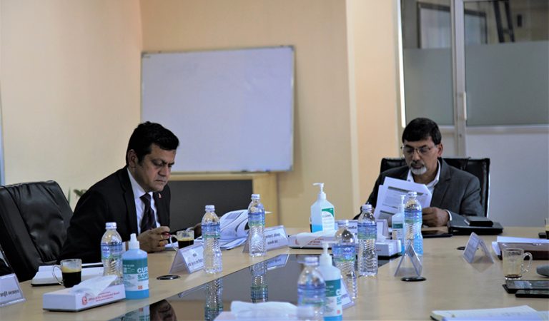 लगानी बोर्डलाई अर्थमन्त्रीले भने- आफैंले पूँजी जुटाएर ठूला परियोजना बनाउनुस्