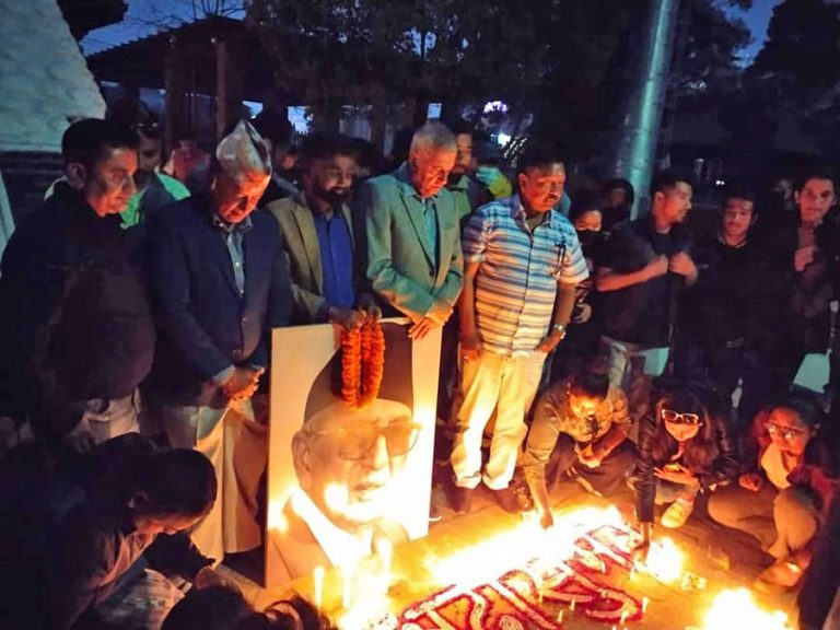गिरिजाप्रसाद कोइरालाको सम्झनामा दीप प्रज्वलन