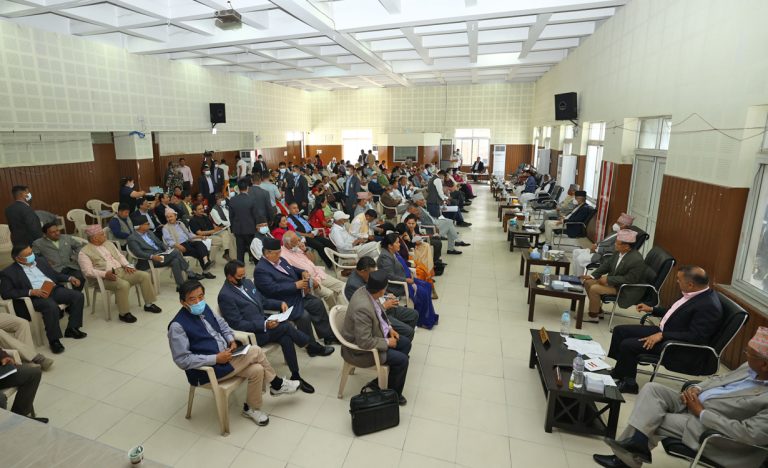 कांग्रेस बैठकमा गठबन्धनको आलोचना, सुशासनमाथि प्रश्न
