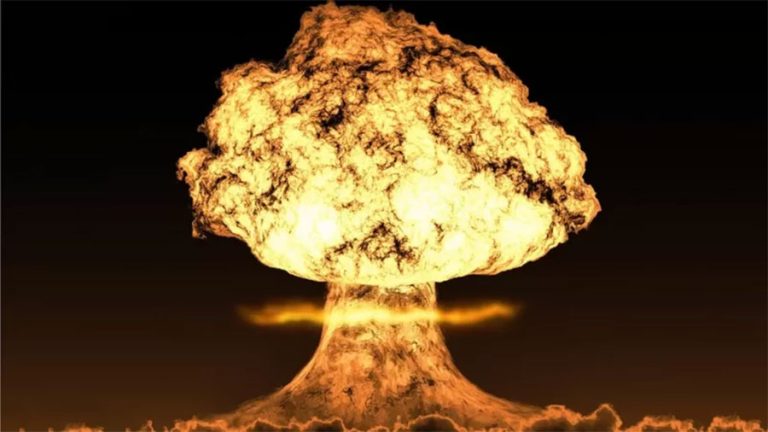 रुस, अमेरिका, बेलायत र चीन : कसले थिच्छ परमाणु हमलाको बटन ?