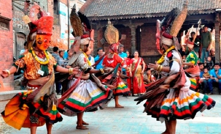 हरसिद्धिको १२ वर्षे नाच पशुपति क्षेत्रमा