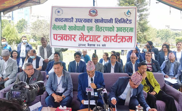 काठमाडौंका धारामा मेलम्चीको पानी वितरण सुरु