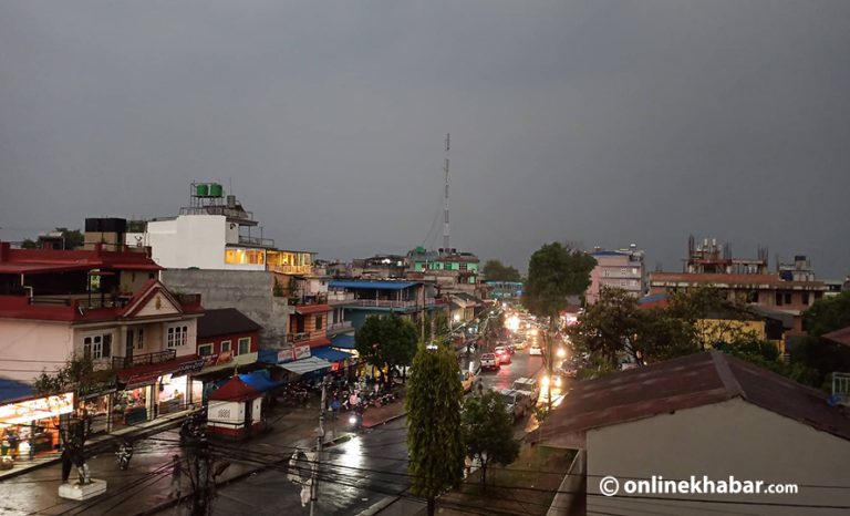 हावाहुरी र पानी पर्दा पोखरा दिउँसै अन्धकार !