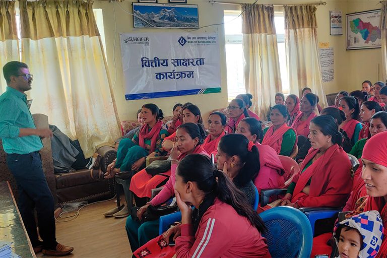 गुल्मीमा बैंक अफ काठमाण्डूको वित्तीय साक्षरता कार्यक्रम  