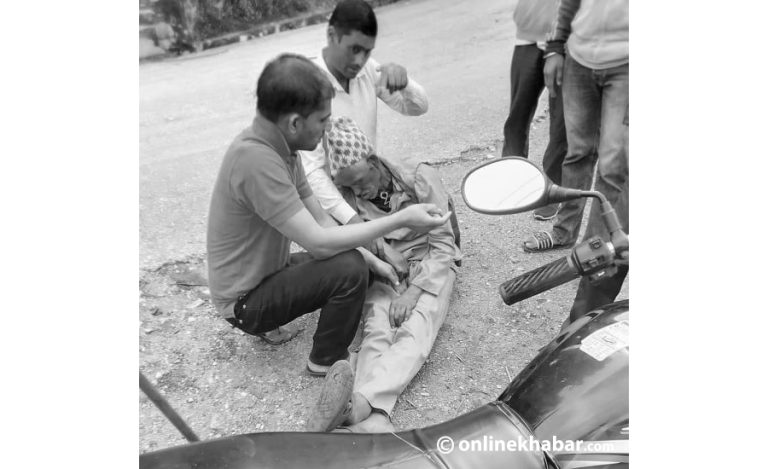 मतदान गर्न गएका एक वृद्धको मृत्यु