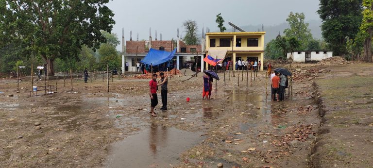 वर्षाका कारण सुर्खेतको पञ्चपुरी र चौकुनेमा मतदान प्रभावित