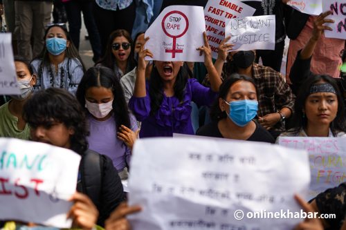बलात्कार पीडितलाई न्याय माग्दै माइतीघरमा प्रदर्शन (फोटो फिचर)