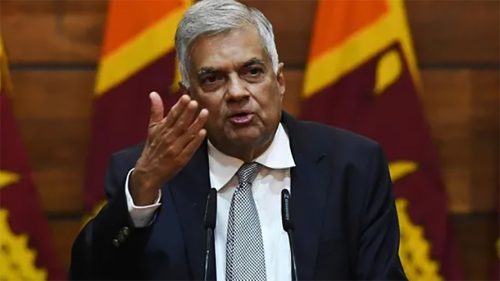प्रधानमन्त्रीबाट हट्ने दबावमा रहेका विक्रमसिंघे चुनिए श्रीलंकाको राष्ट्रपति