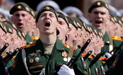 मस्कोमा रुसको शक्ति प्रदर्शन, युक्रेन युद्ध तत्काल नरोकिने पुटिनको संकेत