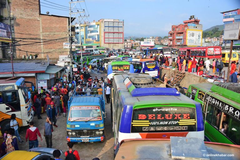 ४ दिनमा २ लाख २० हजारले छाडे काठमाडौं उपत्यका