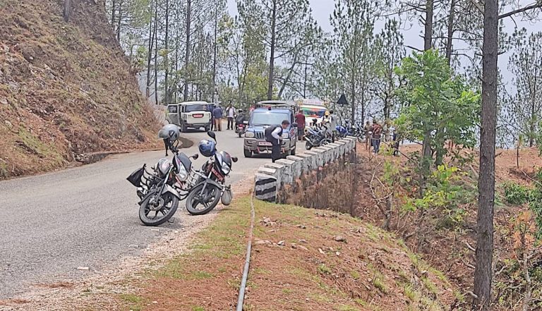 डोटीमा जीप दुर्घटना हुँदा ५ जना घाइते