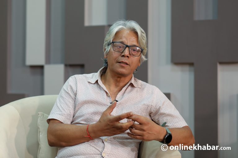 ‘बालेनमा के खुबी छ जुन अरु नेता छैन भन्ने जान्न मन छ’