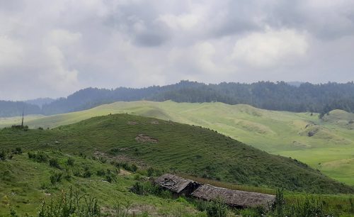 खप्तड गंगा दशहरा मेला यात्रा : भेटिएनन् ती पात्रहरू