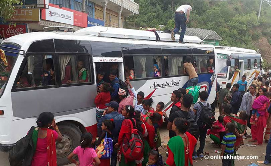 सार्वजनिक यातायात बन्द नगर्न व्यवसायीको नाममा सर्वोच्चको अन्तरिम आदेश