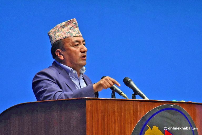 एमालेले भन्यो : पेट्रोलियम पदार्थमा १० रुपैयाँ कटौती अपर्याप्त, मूल्यवृद्धिमा भ्रष्टाचारको गन्ध