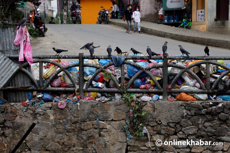काठमाडौं महानगरले सार्वजनिक गर्‍यो कुहिने र नकुहिने फोहर सङ्कलन तालिका