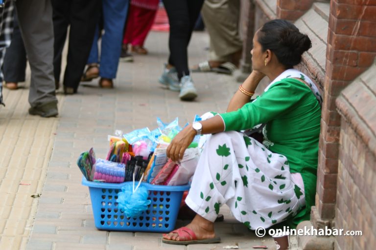 एक अध्ययनको निष्कर्षः उपत्यकाका पालिका सडक व्यवसायीप्रति निर्मम देखिए 