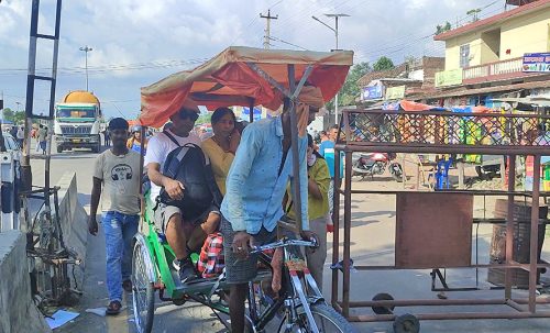 सामाजिक सञ्जालमा प्रेम गरी विवाह गर्न भारत जाने युवती बेचबिखनको जोखिममा