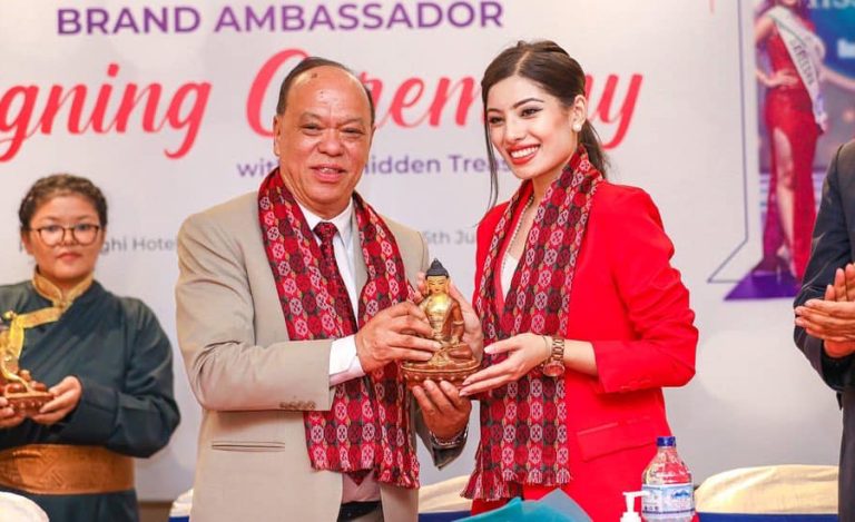 मिस नेपाल प्रियंकारानी जोशी राष्ट्रिय वाणिज्य बैंकको व्यावसायिक दूत नियुक्त