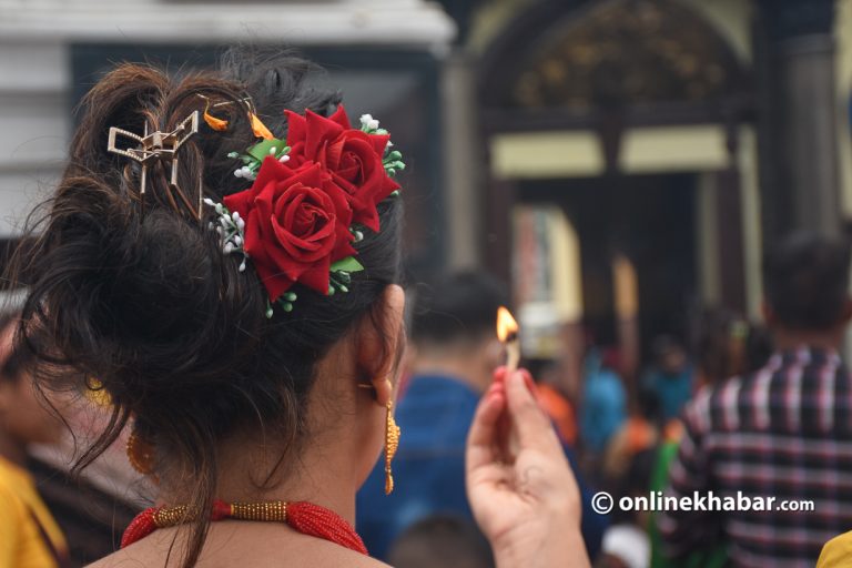 यस वर्षको साउनको अन्तिम सोमबार आज, शिवालयमा घुइँचो