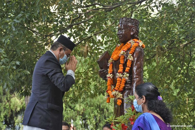 यसरी मनाइयो २०९औं भानु जयन्ती (फोटो फिचर)